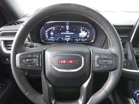 Used 2024 GMC Yukon AT4 w/ Technology Package image 15