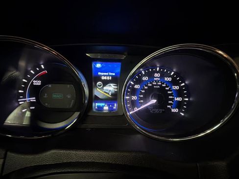 Used 2013 Hyundai Sonata Base image 21