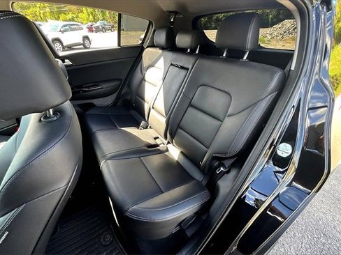 Used 2020 Kia Sportage EX image 28
