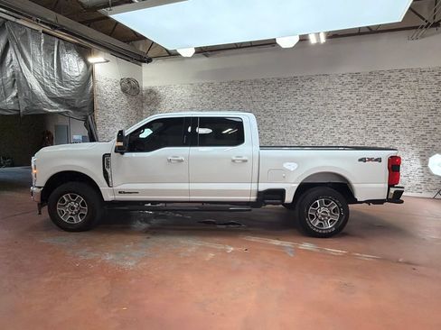 Used 2024 Ford F250 Lariat AWD/4WD image 4