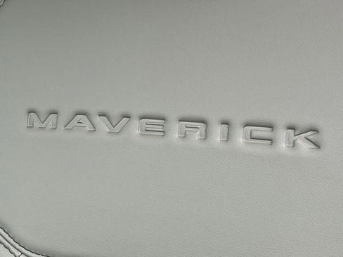 Used 2026 Ford Maverick Lariat AWD/4WD image 14