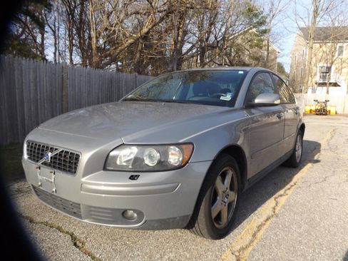 Used 2006 Volvo S40 T5 image 1