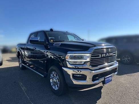 Used 2021 RAM 2500 Laramie AWD/4WD image 2