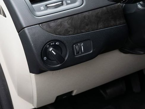 Used 2017 Dodge Grand Caravan SE w/ Power Window Group FWD image 14