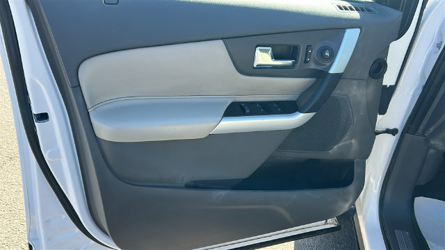 Used 2012 Ford Edge Limited AWD/4WD image 16