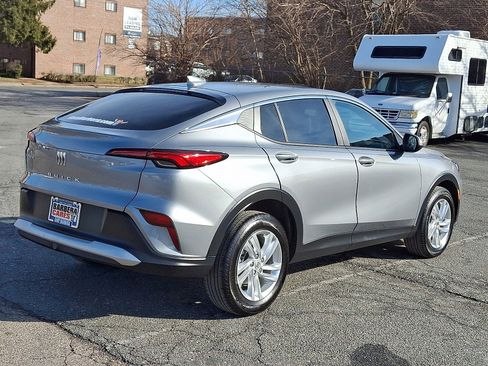 Used 2024 Buick Envista Preferred image 4