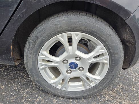 Used 2014 Ford Fiesta SE FWD image 17