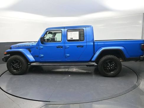 Used 2025 Jeep Gladiator Sport AWD/4WD image 7