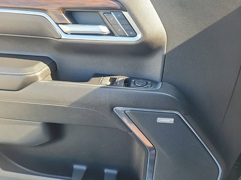 Used 2022 GMC Sierra 1500 SLT w/ SLT Convenience Package image 21