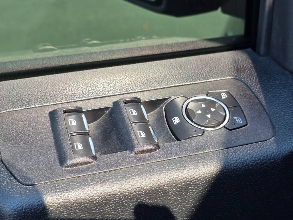 Used 2016 Ford F150 XLT w/ Equipment Group 302A Luxury AWD/4WD image 16