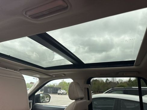 Used 2024 Ford Expedition Max Limited image 11