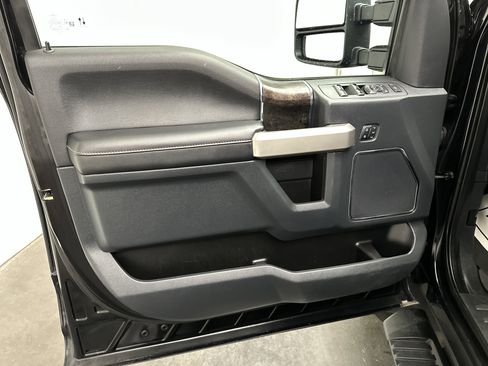 Used 2022 Ford F250 Lariat AWD/4WD image 20