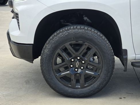 New 2025 Chevrolet Silverado 1500 LT Trail Boss w/ LT Trail Boss Premium Package image 13