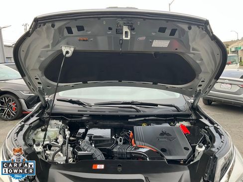 Used 2024 Mitsubishi Outlander SE image 12