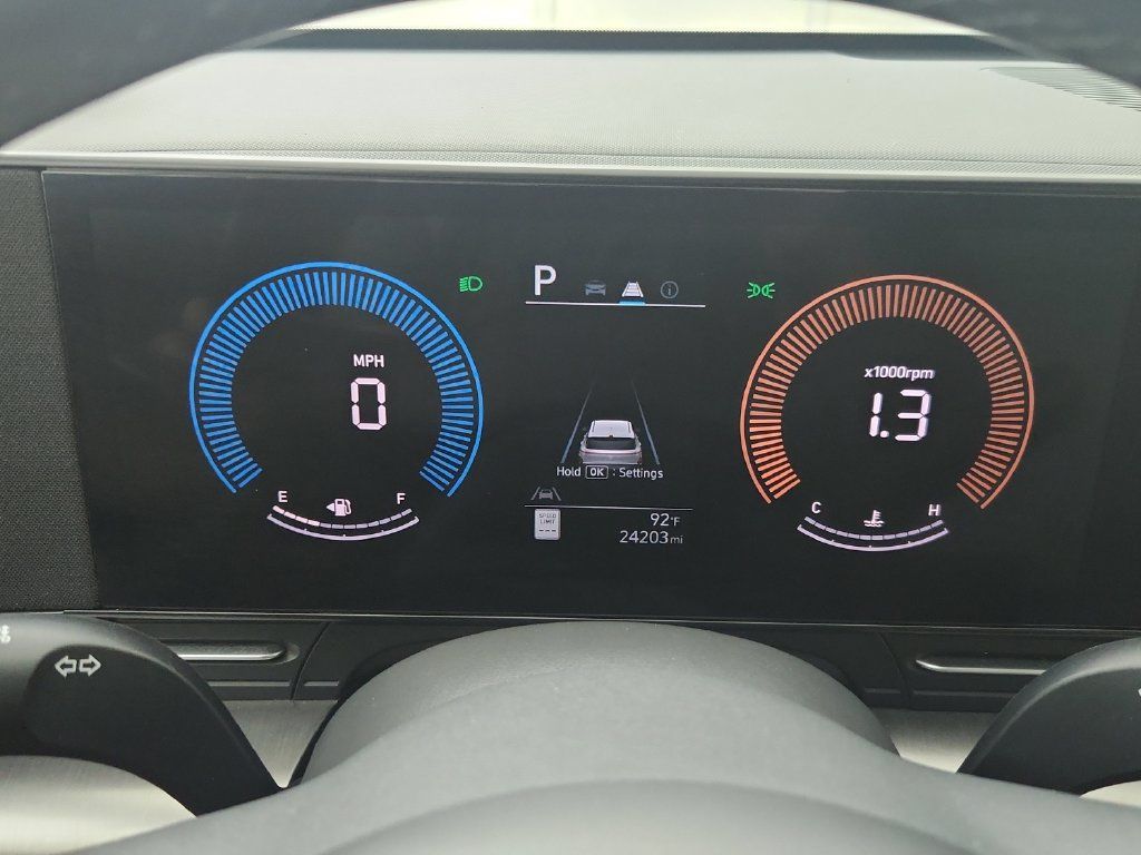 Used 2025 Hyundai Kona SEL AWD/4WD image 25