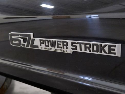 Used 2024 Ford F250 XLT w/ Black Appearance Package AWD/4WD image 10