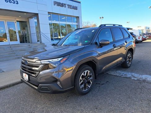 New 2026 Subaru Forester Premium w/ Base/Premium Package AWD/4WD image 2