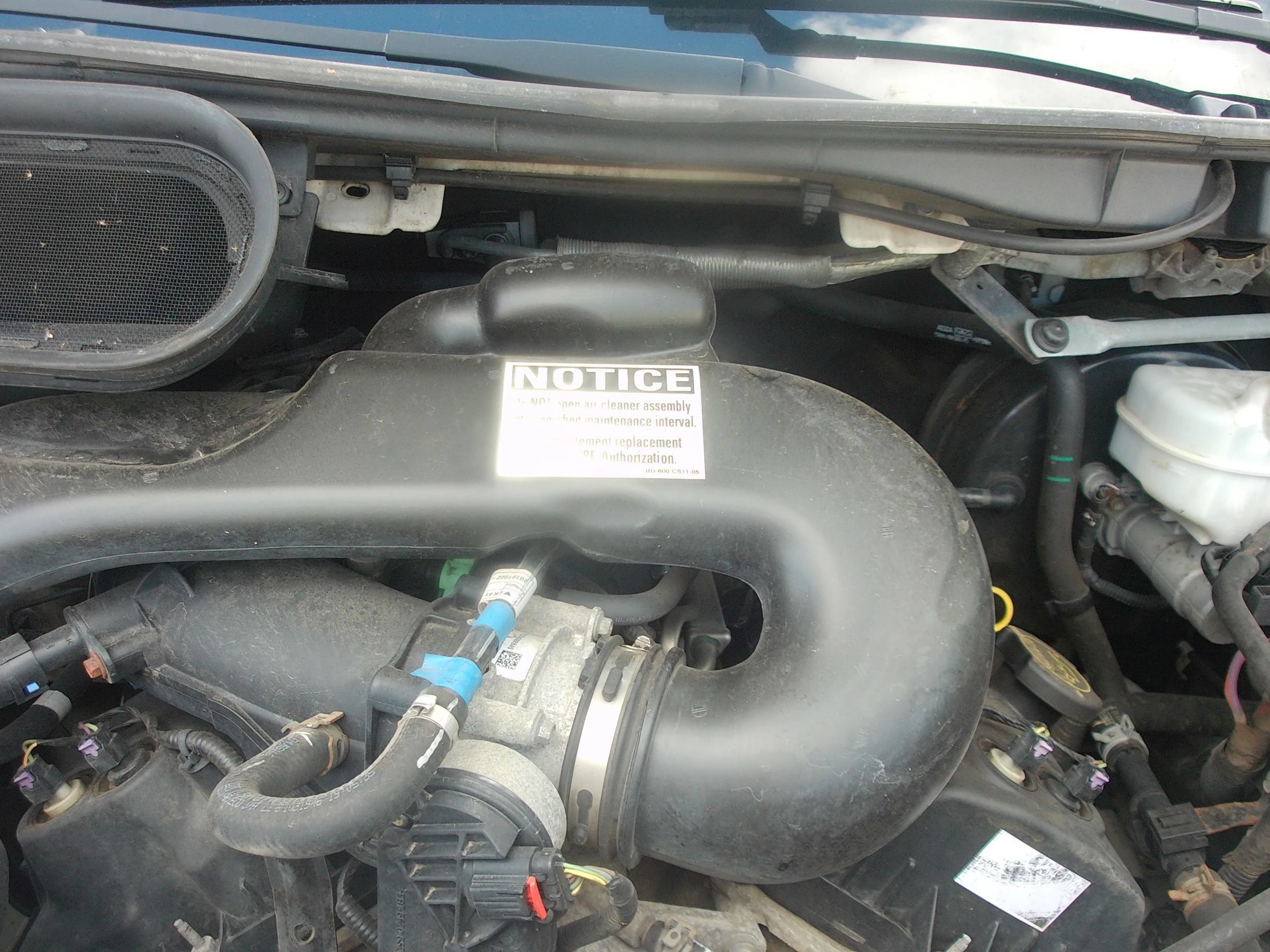 Used 2019 Ford Transit 150 148 Medium Roof RWD image 34