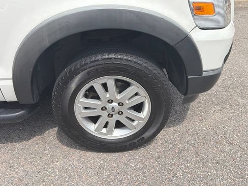 Used 2008 Ford Explorer Sport Trac XLT RWD image 4