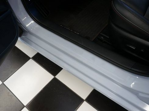 Used 2023 Nissan Altima 2.5 SR w/ SR Premium Package image 30