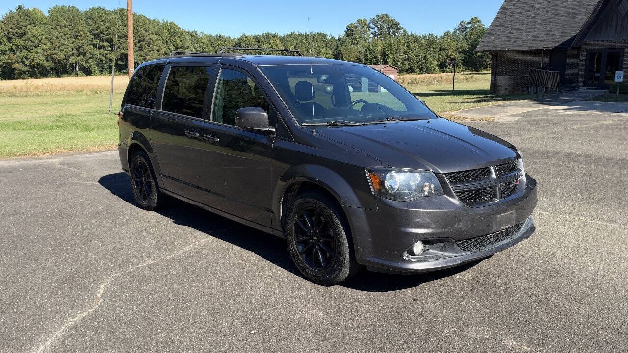 Used 2019 Dodge Grand Caravan GT FWD image 2