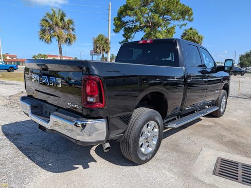 Used 2026 RAM 2500 Big Horn AWD/4WD image 4