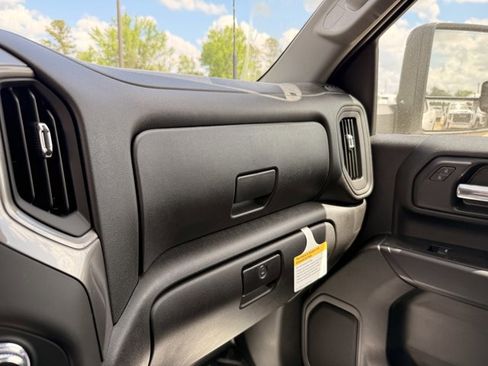 New 2026 GMC Sierra 2500 Pro w/ 1SA Pro Safety Plus Package RWD image 19