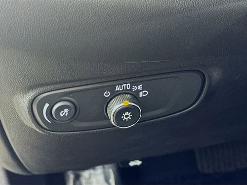 Used 2024 Chevrolet Equinox LS FWD image 21