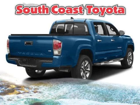 Used 2016 Toyota Tacoma Limited w/ Towing Package image 2