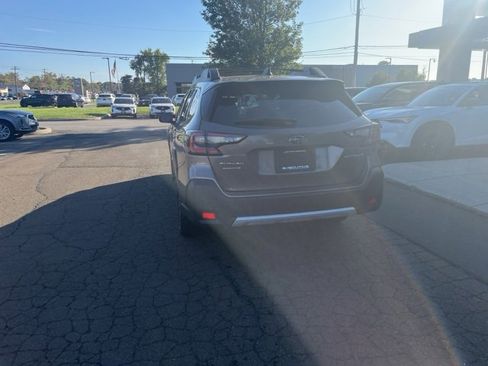 Used 2024 Subaru Outback Limited image 8