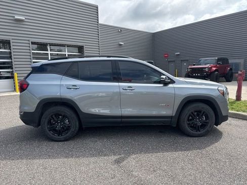 Used 2023 GMC Terrain AT4 AWD/4WD image 4