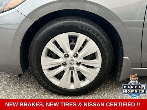 Certified 2025 Nissan Sentra S FWD image 9