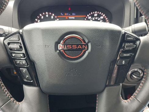 Used 2025 Nissan Frontier PRO-4X w/ Pro Convenience Package AWD/4WD image 18