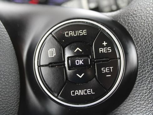 Certified 2020 Kia Soul LX image 29