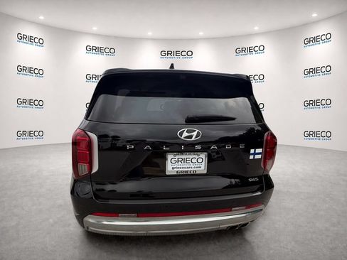Used 2024 Hyundai Palisade Calligraphy FWD image 6