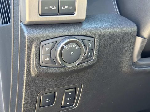 Used 2020 Ford F250 Platinum image 26