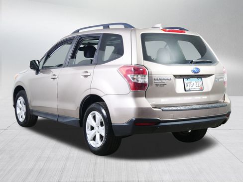 Used 2016 Subaru Forester 2.5i Premium w/ Popular Package #2 image 5