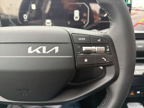 New 2025 Kia K4 EX image 37