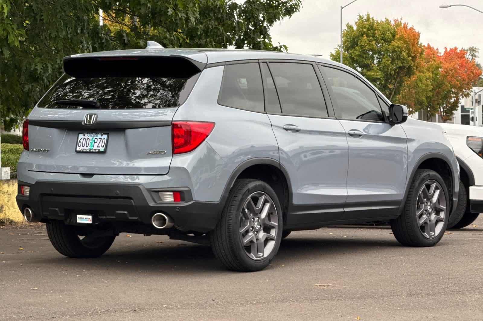 Used 2022 Honda Passport EX-L image 2