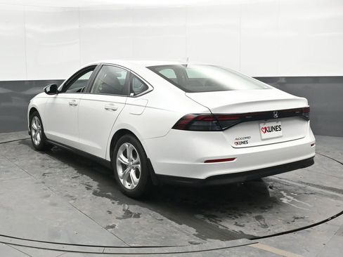 Used 2024 Honda Accord LX image 9