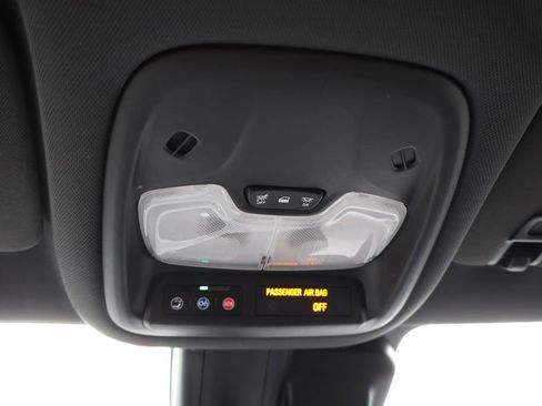 Used 2024 Chevrolet TrailBlazer RS AWD/4WD image 17