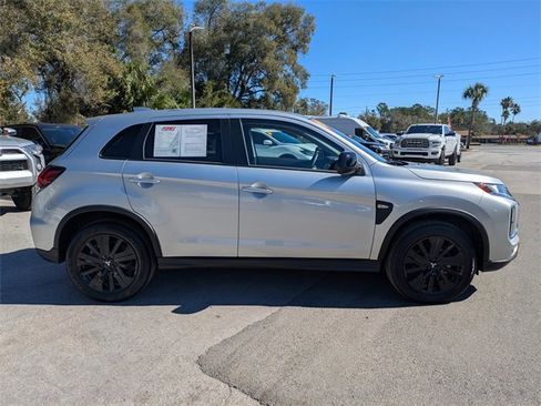 Used 2025 Mitsubishi Outlander Sport LE image 3