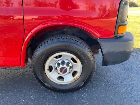 Used 2015 GMC Savana 3500 Extended image 18