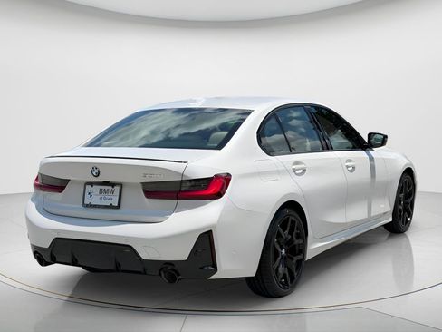 New 2026 BMW 330i Sedan w/ M Sport Package RWD image 5