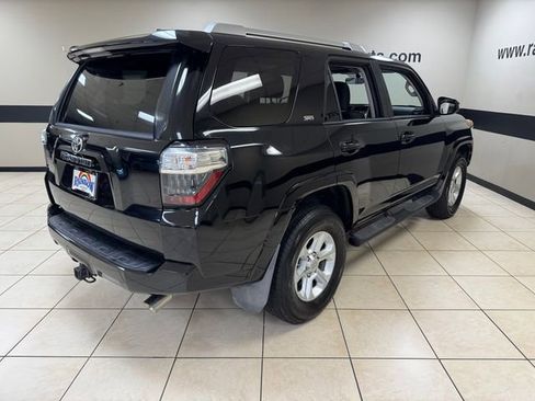 Used 2017 Toyota 4Runner SR5 AWD/4WD image 6