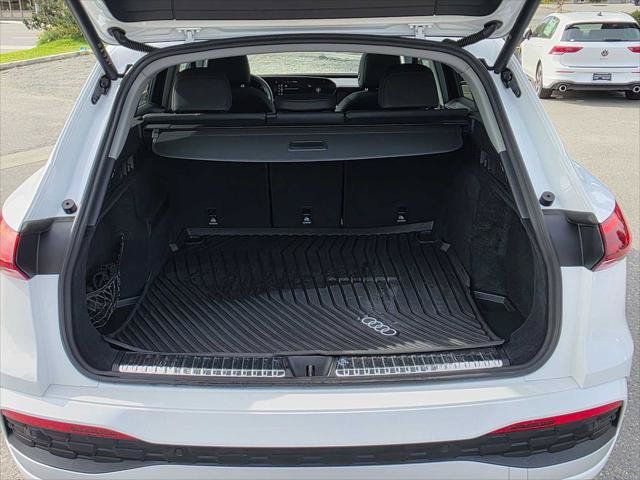Used 2025 Audi Q5 Premium w/ Convenience Package AWD/4WD image 13