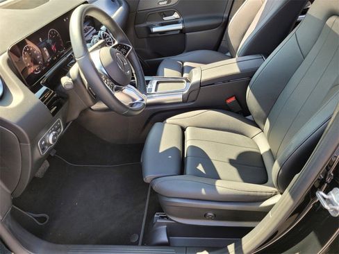 Certified 2025 Mercedes-Benz GLA 250 image 9