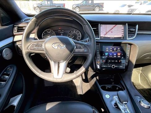 Used 2019 INFINITI QX50 Essential w/ Sensory Package AWD/4WD image 6
