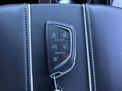 Used 2023 Cadillac Escalade Premium Luxury Platinum image 38