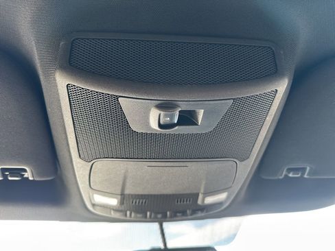 Used 2018 Ford F150 XLT w/ Equipment Group 302A Luxury image 11